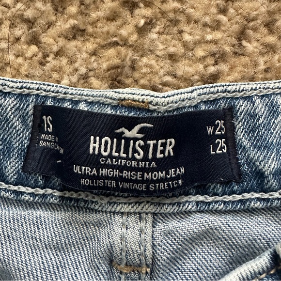 Hollister Light Blue Distressed Mom Jeans Bundle 2 pair! size 0 / 1 short EUC - Picture 3 of 8